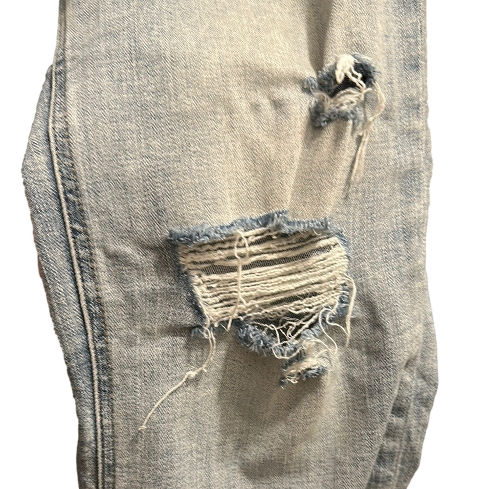 Studio Blue Straight Jeans with Distressed Details - Picture 5 of 8